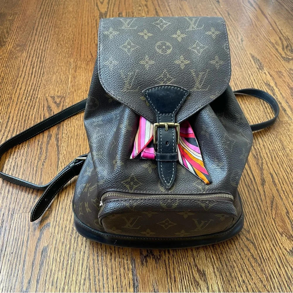 Authentic Louis Vuitton Monogram Montsouris MM Backpack - Picture 2 of 16